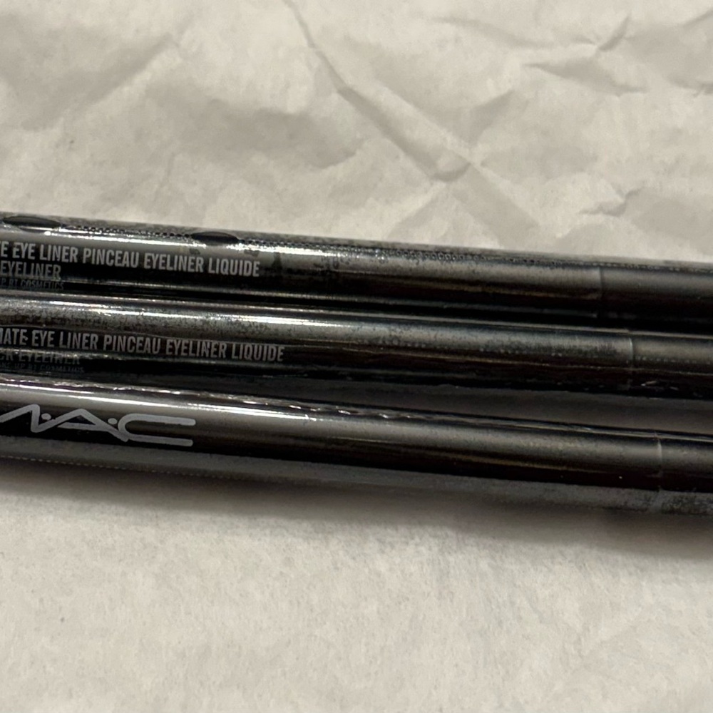 3 M.A.C best black liquid eye liner